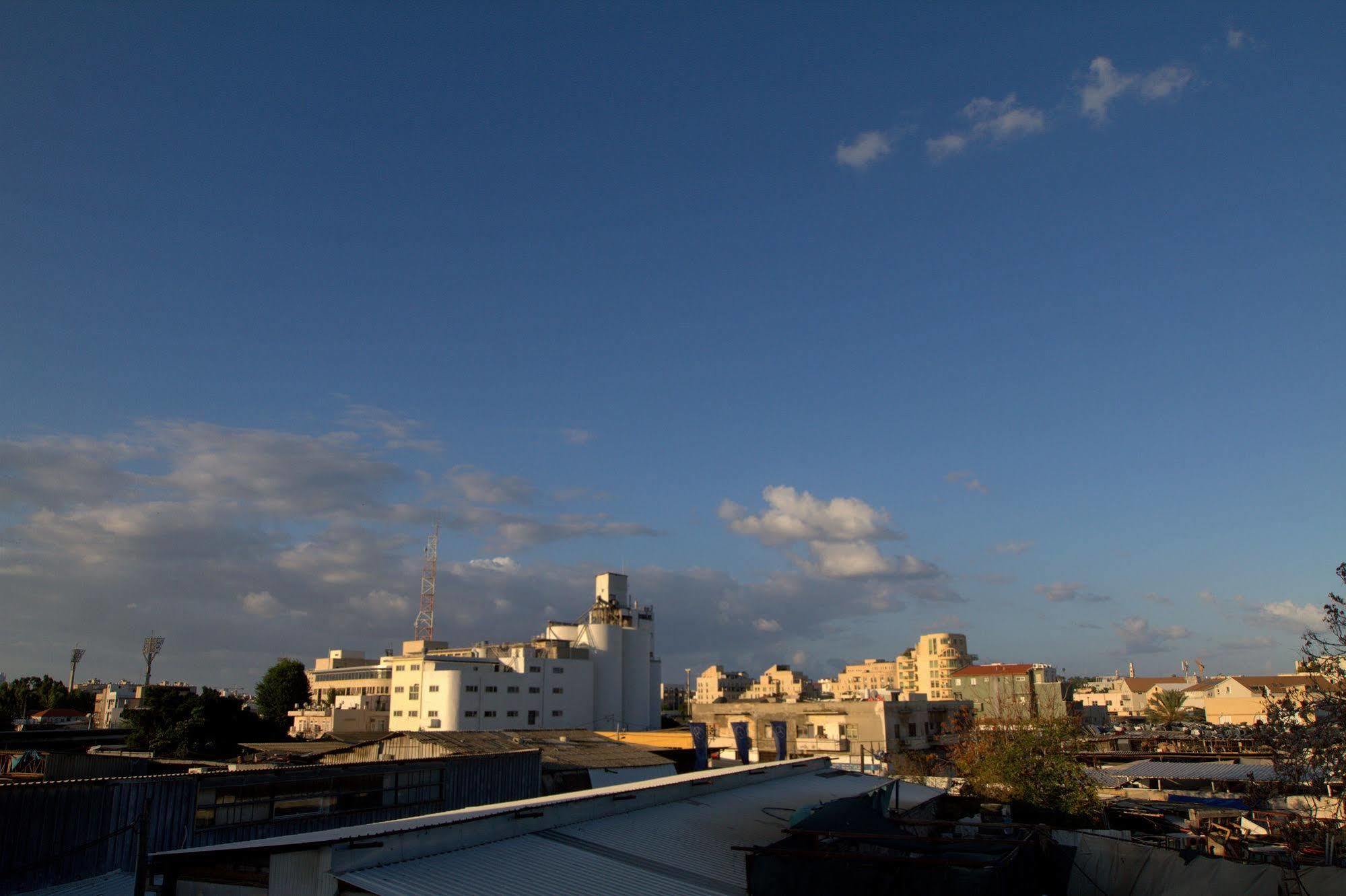 Florentine Backpackers Hostel - Ages 18-55 Tel Aviv Eksteriør billede
