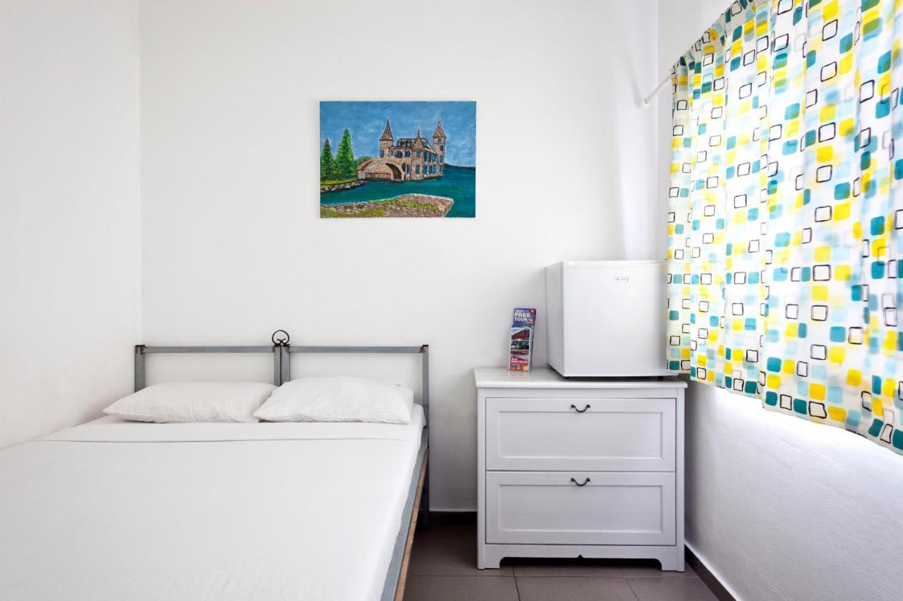 Florentine Backpackers Hostel - Ages 18-55 Tel Aviv Eksteriør billede