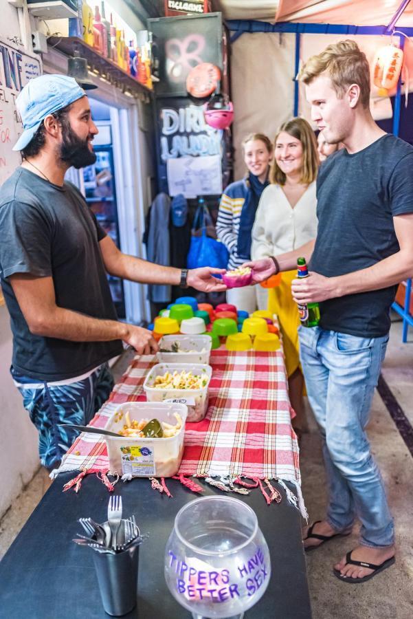 Florentine Backpackers Hostel - Ages 18-55 Tel Aviv Eksteriør billede